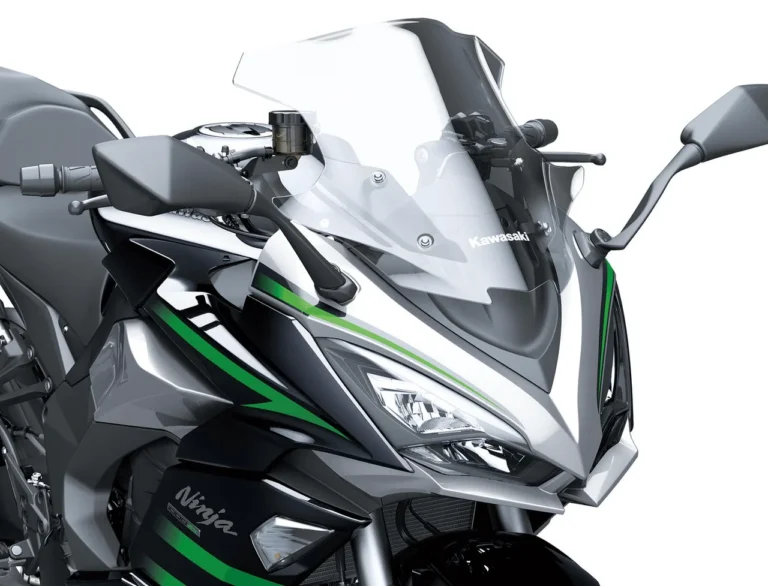 Veliki zatamnjeni vjetrobran (Ninja 1000SX & Versys 650)