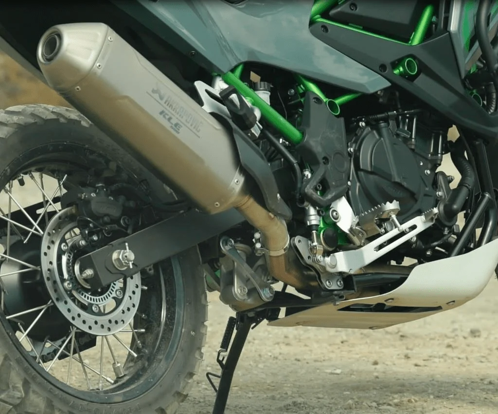 Akrapovič titanski ispuh (KLE500/SE) 2